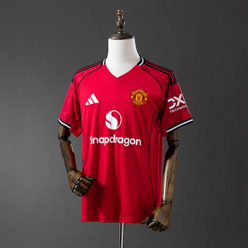 Camiseta Manchester United Local 25/26 Adulto - Versión Fan